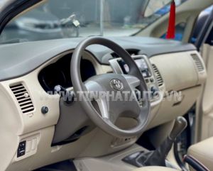 Xe Toyota Innova 2.0E 2016