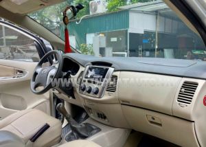 Xe Toyota Innova 2.0E 2016