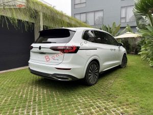 Xe Volkswagen Viloran Luxury 2023