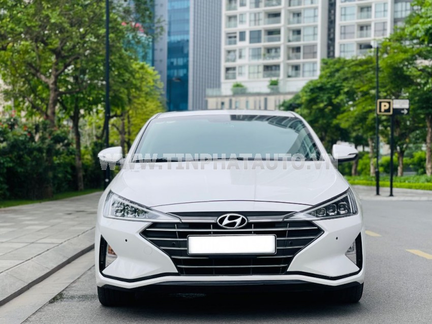 Hyundai Elantra 2.0 AT