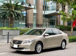 Xe Toyota Camry 2.0E 2014