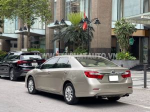 Xe Toyota Camry 2.0E 2014