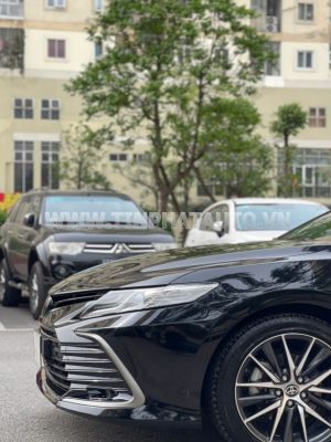 Xe Toyota Camry 2.0Q 2022