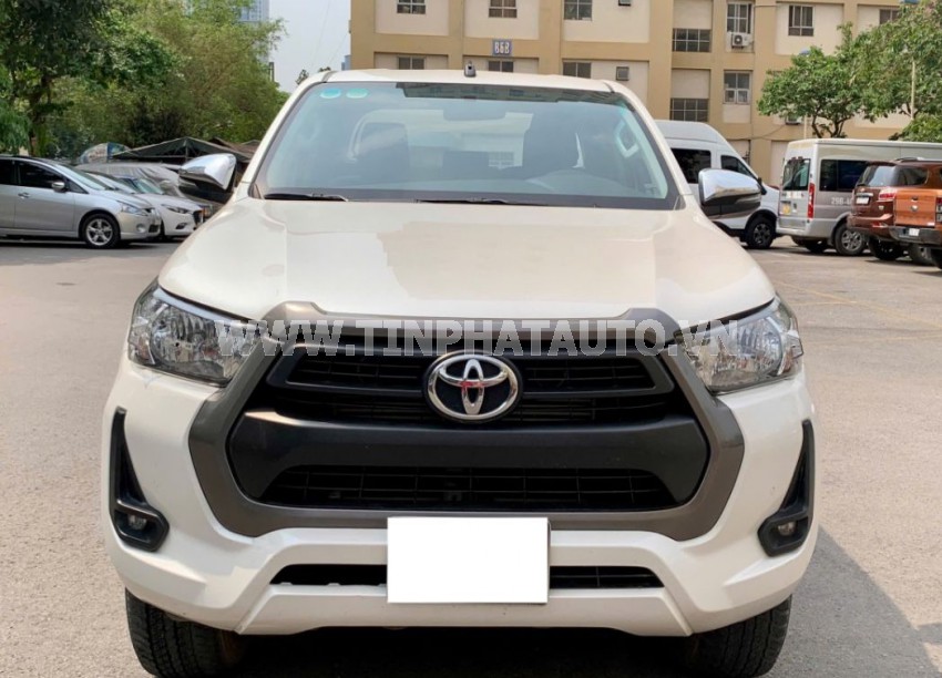 Toyota Hilux 2.4L 4x2 AT