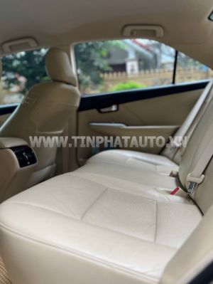 Xe Toyota Camry 2.0E 2016