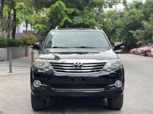 Xe Toyota Fortuner 2.7V 4x4 AT 2015