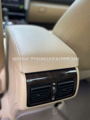 Xe Toyota Camry 2.0E 2017
