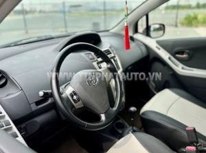 Xe Toyota Yaris 1.3 AT 2010