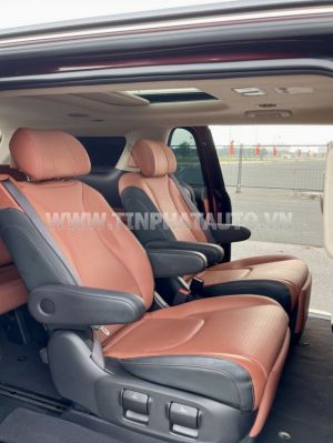 Xe Kia Carnival Signature 2.2D 2023