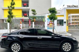 Xe Toyota Camry 2.0G 2020