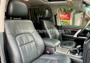 Xe Toyota Land Cruiser 4.6 V8 2020